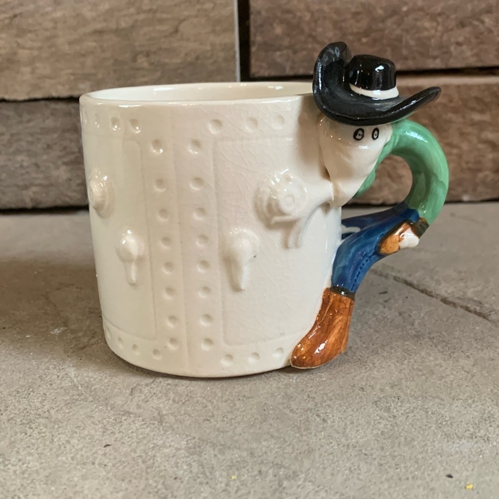 Fitz and Floyd made in Japan cowboy breaking into safe mug/cup